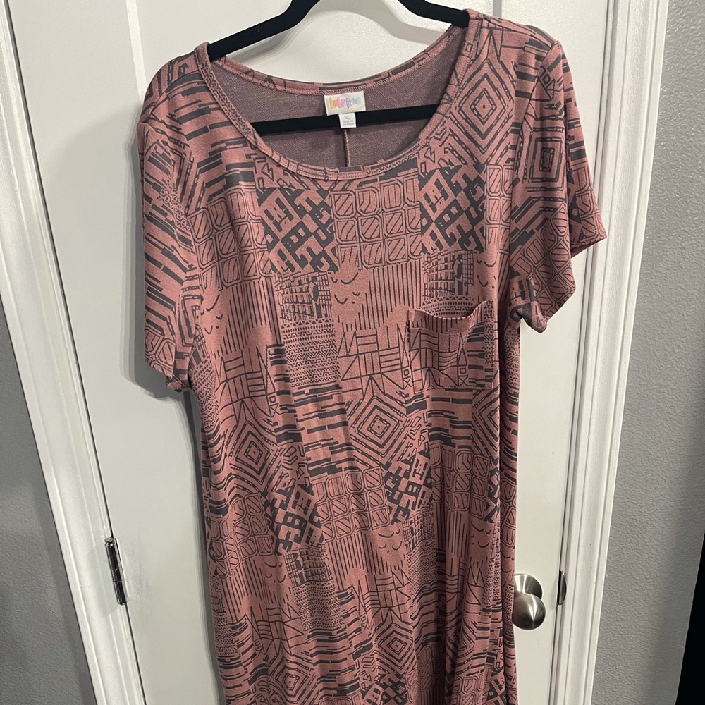 Lularoe Carly Dres - size XL (pink and grey)